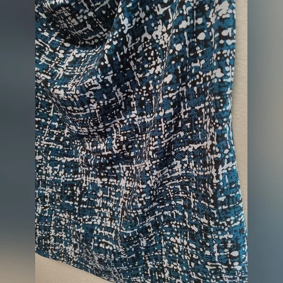 GNW small print tank top - Picture 2 of 3